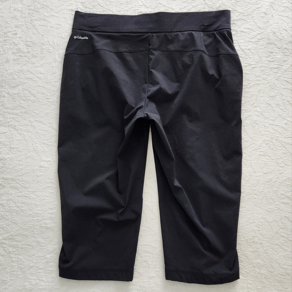 Columbia Omni-Shield Black Cropped Pull-On Pants With Hand Pockets, Size Large - Picture 12 of 15